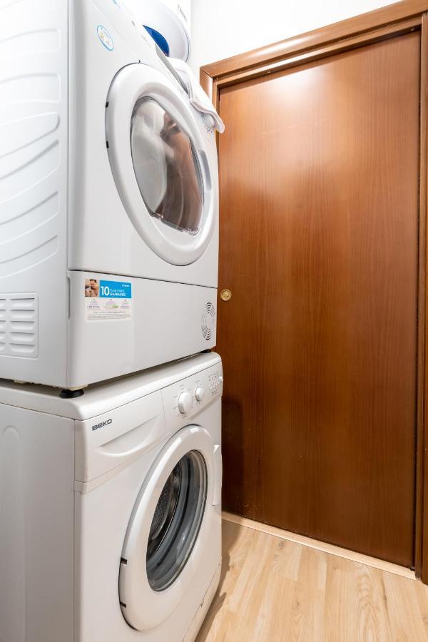 Suite 1,2 Porta Milano Centro Parking Free المظهر الخارجي الصورة